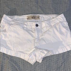 Hollister Chino Short Low Rise in White size 3